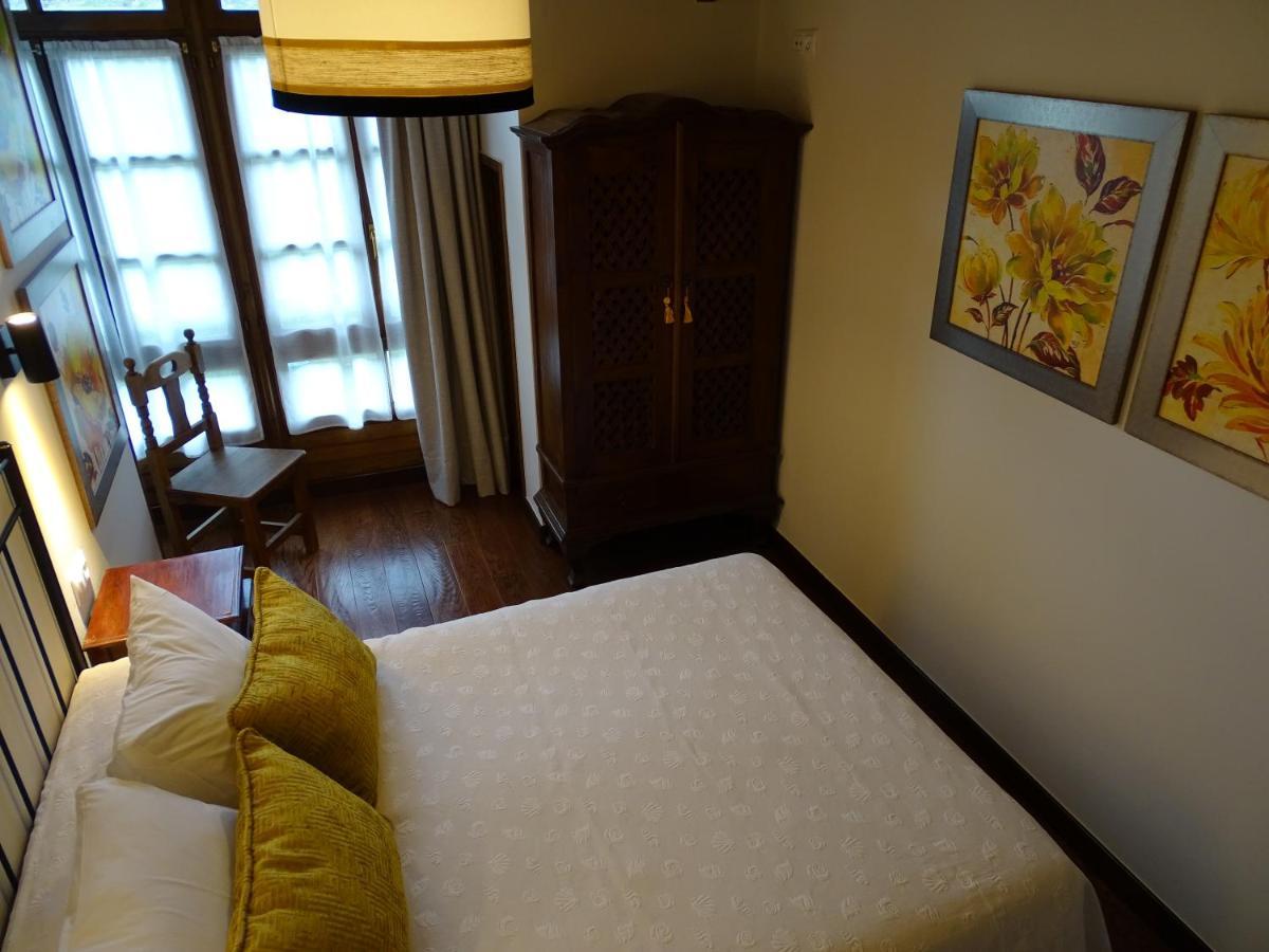El Colladin Guest House Llerices Exterior photo